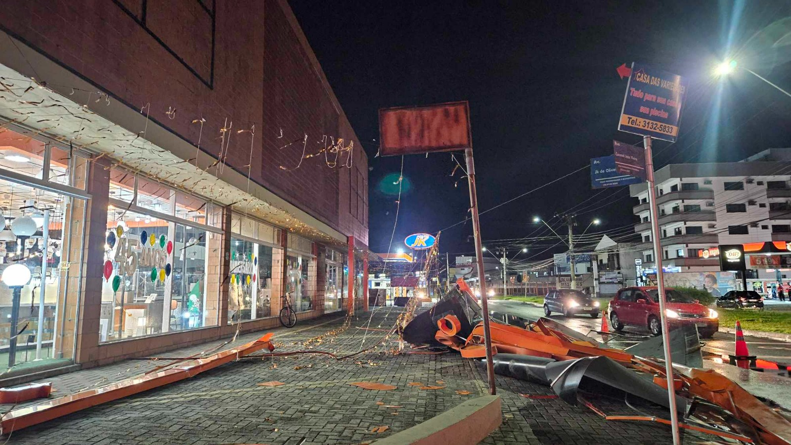 placa de loja guaratinguetá