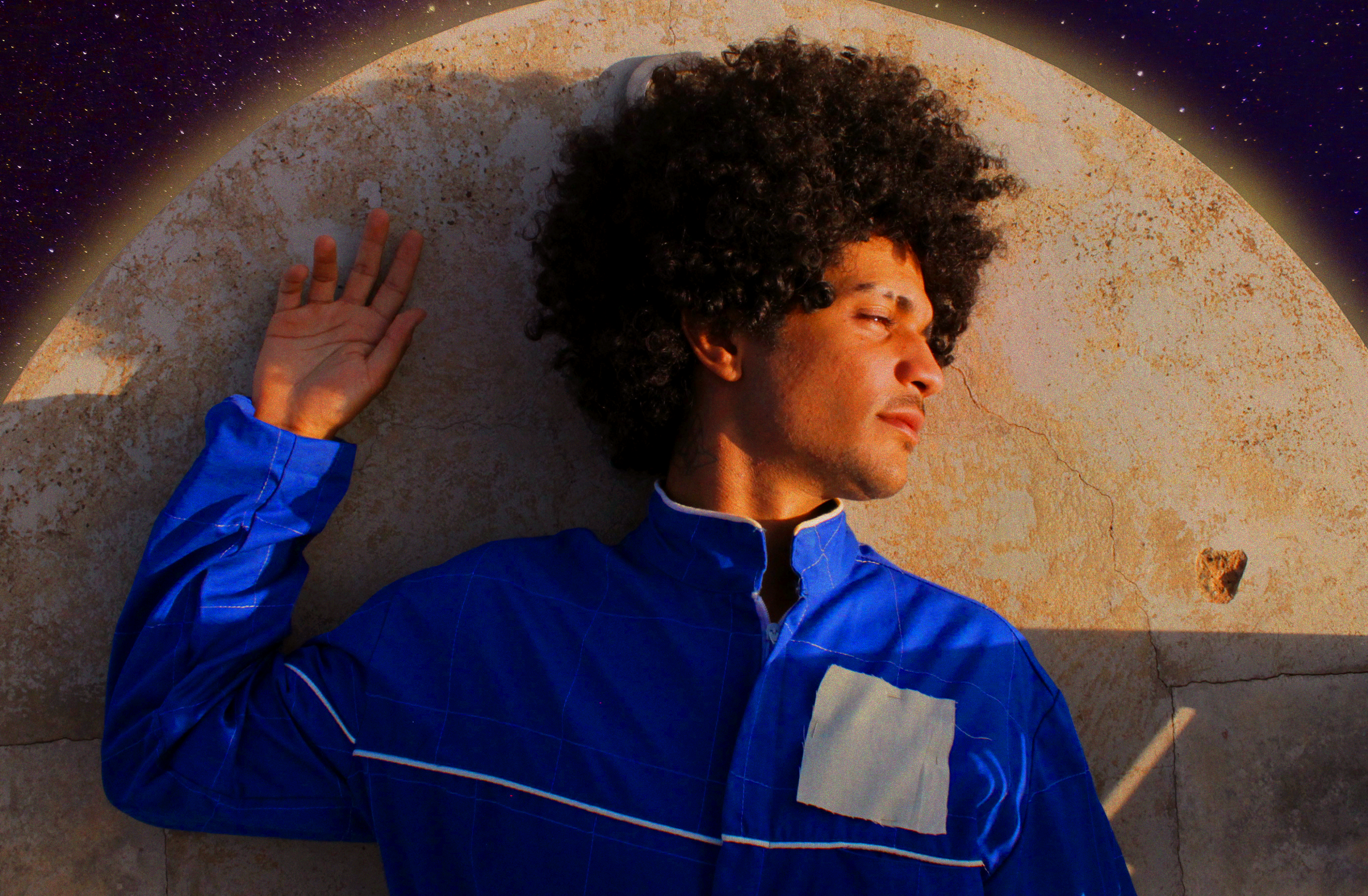 saudoso Capa do álbum Saudoso Amarais Foto Aline Coppo, edição Lucca Rolim e direção de arte Leandro Serizo