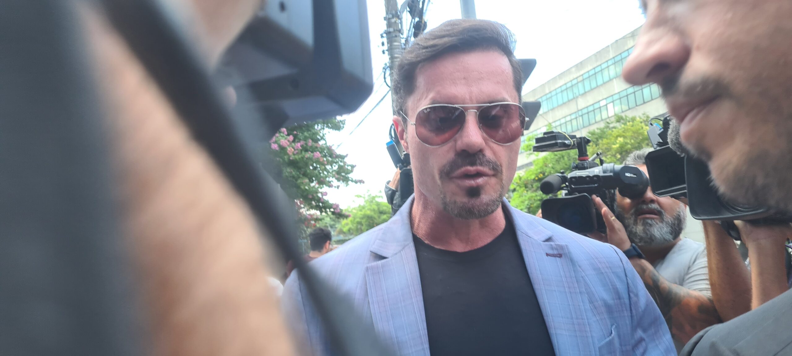 Empresário Renato Cariani presta depoimento na sede da PF em SP Renato Cariani