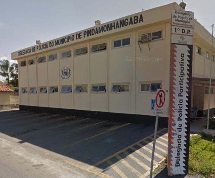 Um homem de 24 anos foi morto a facadas após discutir com o dono de um estabelecimento comercial no bairro Residencial Arco-Íris