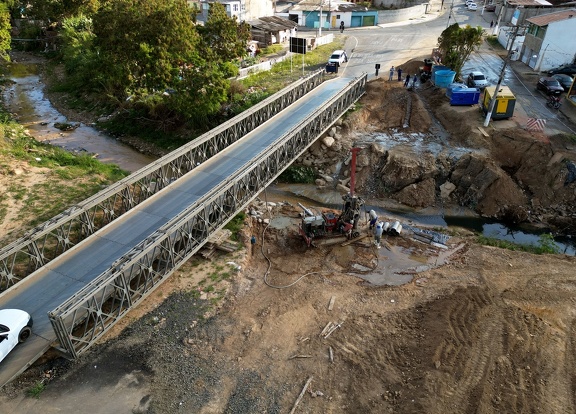 Ponte-da-Rua-Ferdinando-Turquetti-e-reinaugurada-apos-desabamento