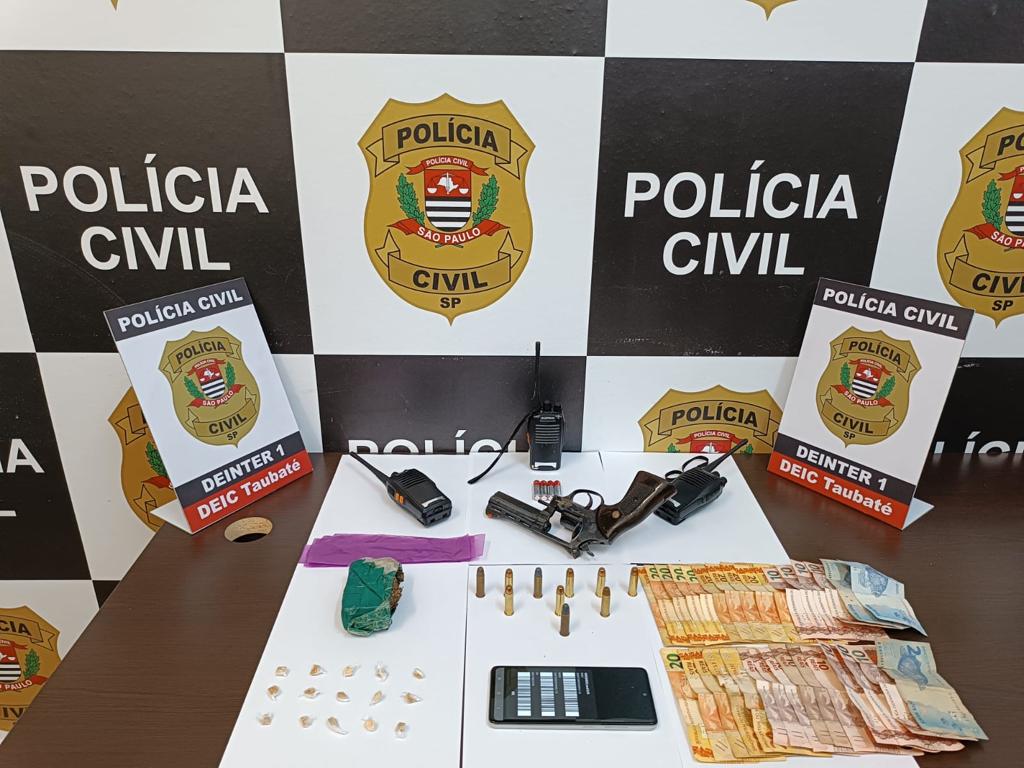 dupla é presa por tráfico de drogas taubaté dupla é presa por tráfico de drogas taubaté