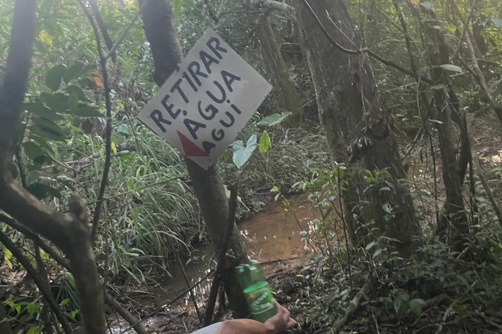 Moradores estão sem água há quatro dias em Jaguariúna Moradores estão sem água há quatro dias em Jaguariúna