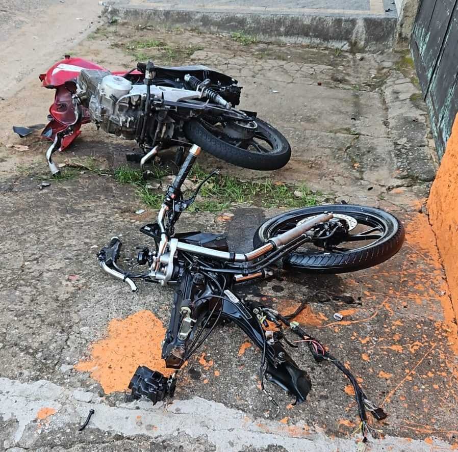 duas motos envolvidas em acidente em taubaté duas motos envolvidas em acidente em taubaté