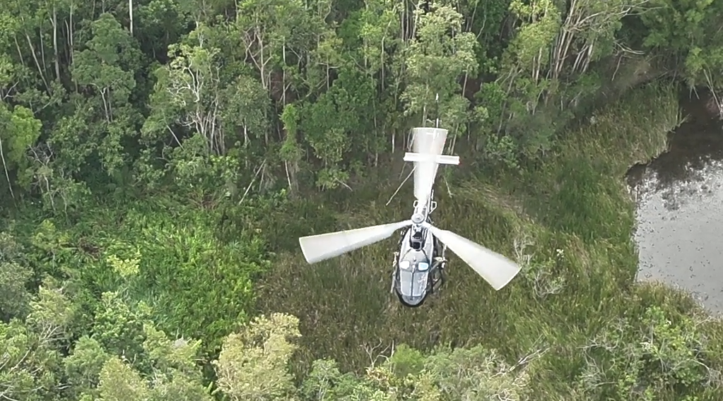 Buscas por helicóptero desaparecido entram na segunda semana Buscas por helicóptero desaparecido entram na segunda semana