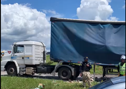 caminhão com carga furtado jacareí