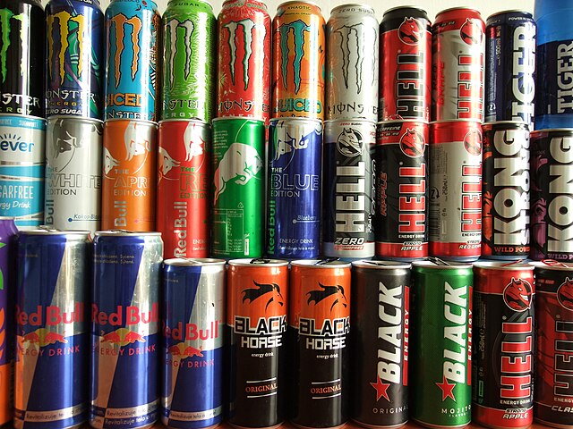 Various_energy_drinks_03