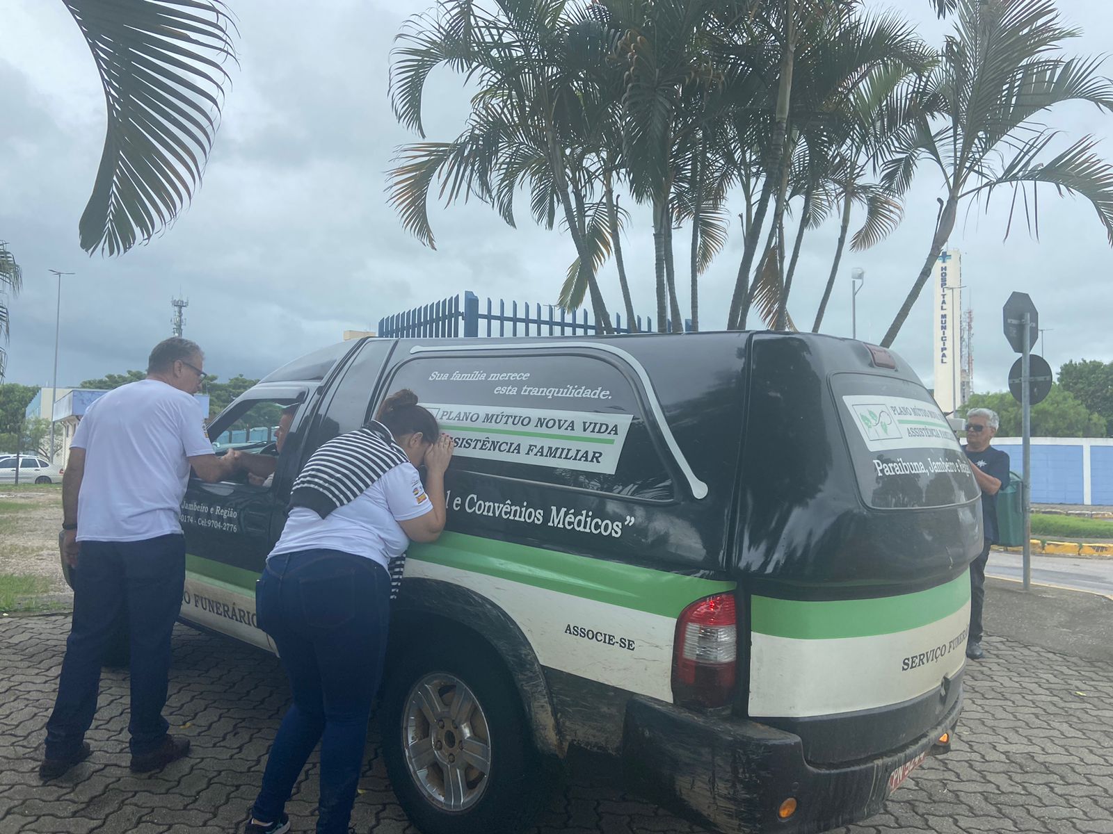 Corpos das vítimas do helicóptero chegam ao IML de São José