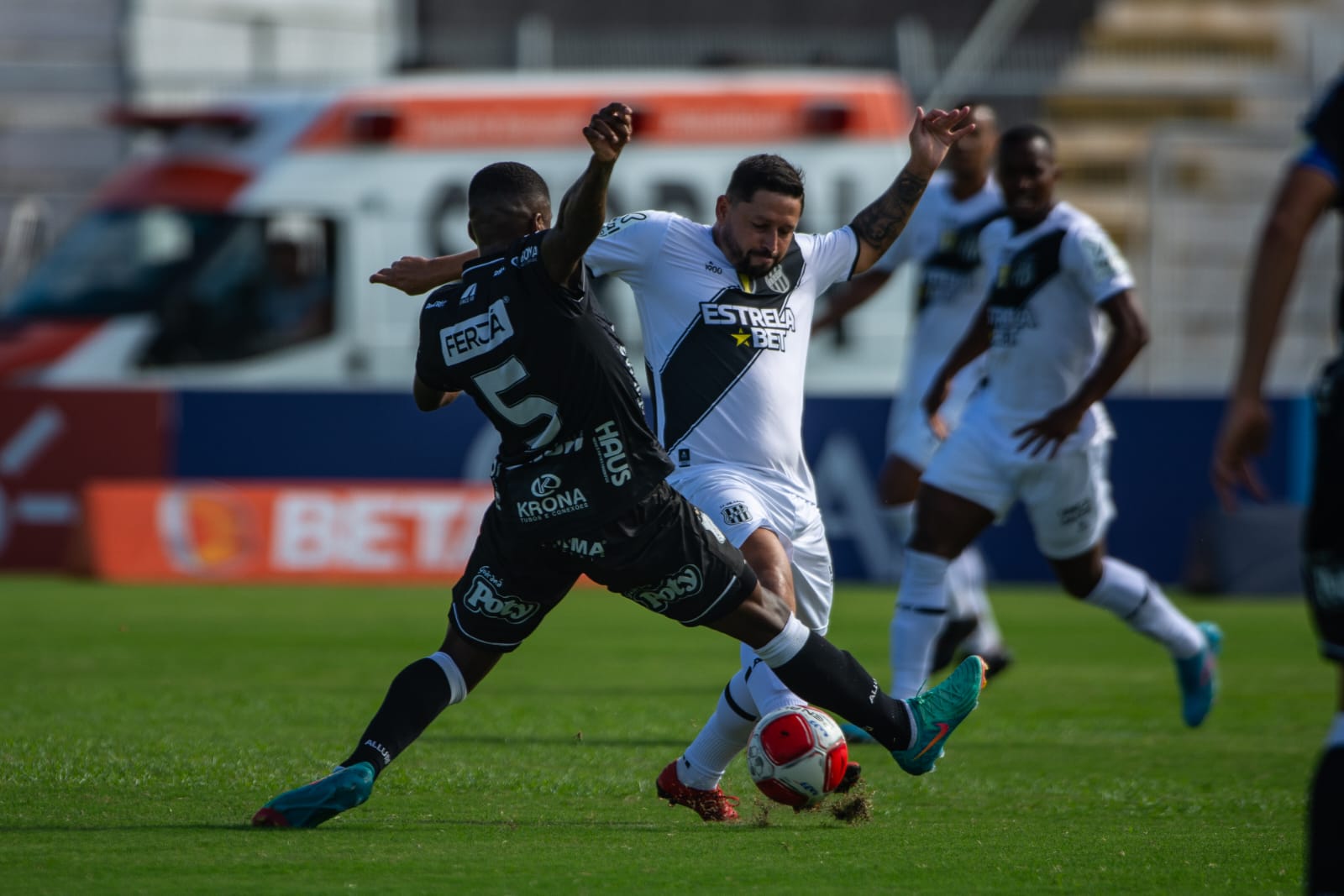 No Moisés Lucarelli, Ponte e Inter de Limeira não saem do zero. Foto: Leonardo Dias / PontePress