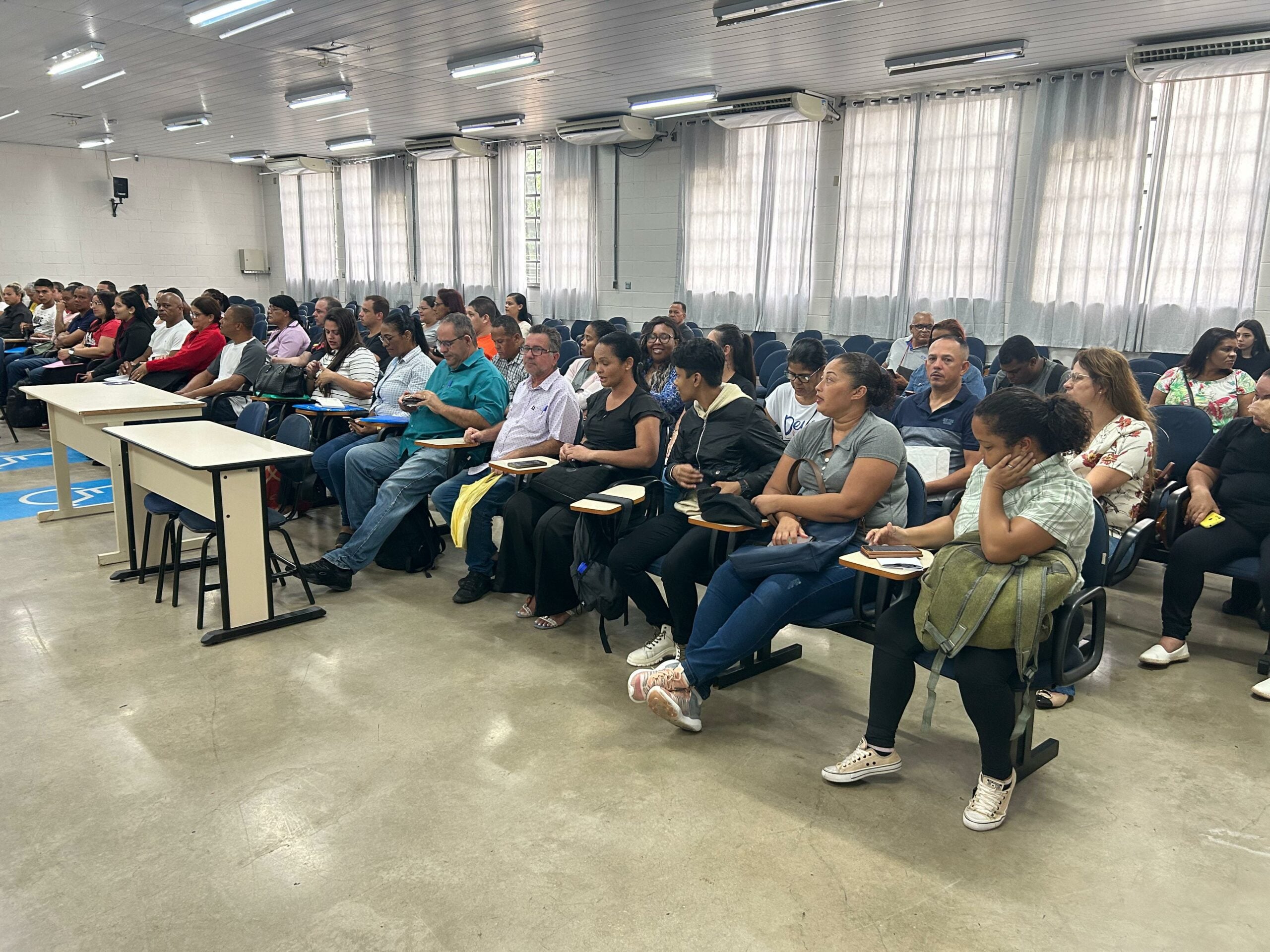 Feirão oferece 200 vagas de emprego no Ouro Verde