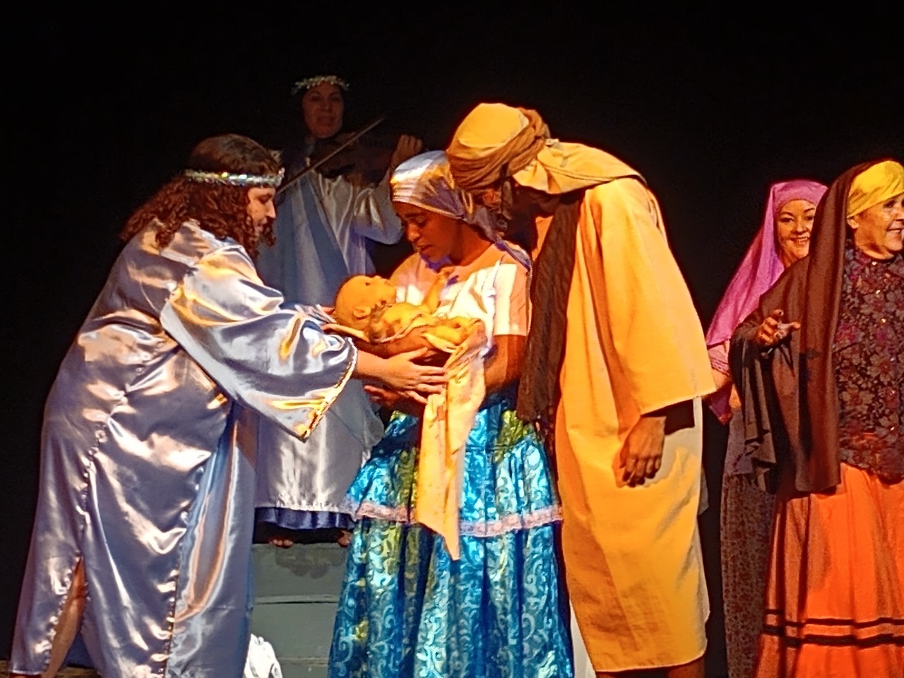 a04a4c3f2dd8db6ea8bc77ed42e9f301 Quem estiver nas oficinas poderá também participar da montagem da peça. Foto: Walter Rhis