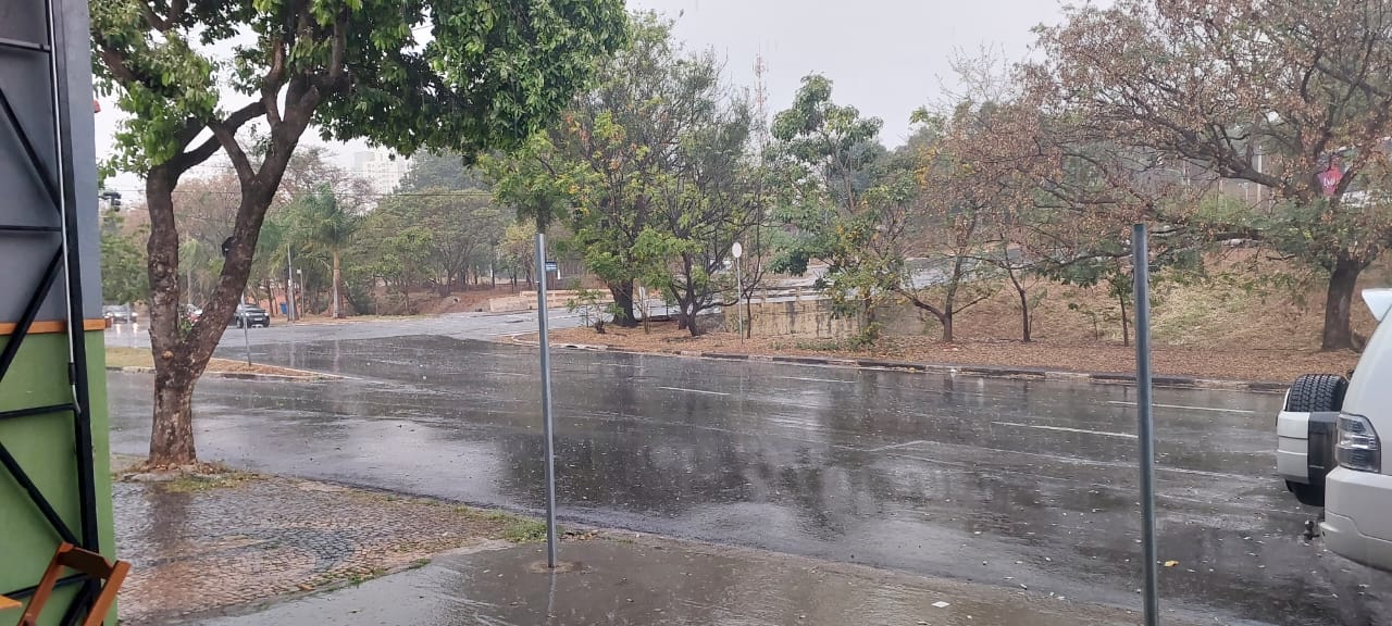 Defesa Civil do Estado emite alerta de tempestade na região Defesa Civil do Estado emite alerta de tempestade na região