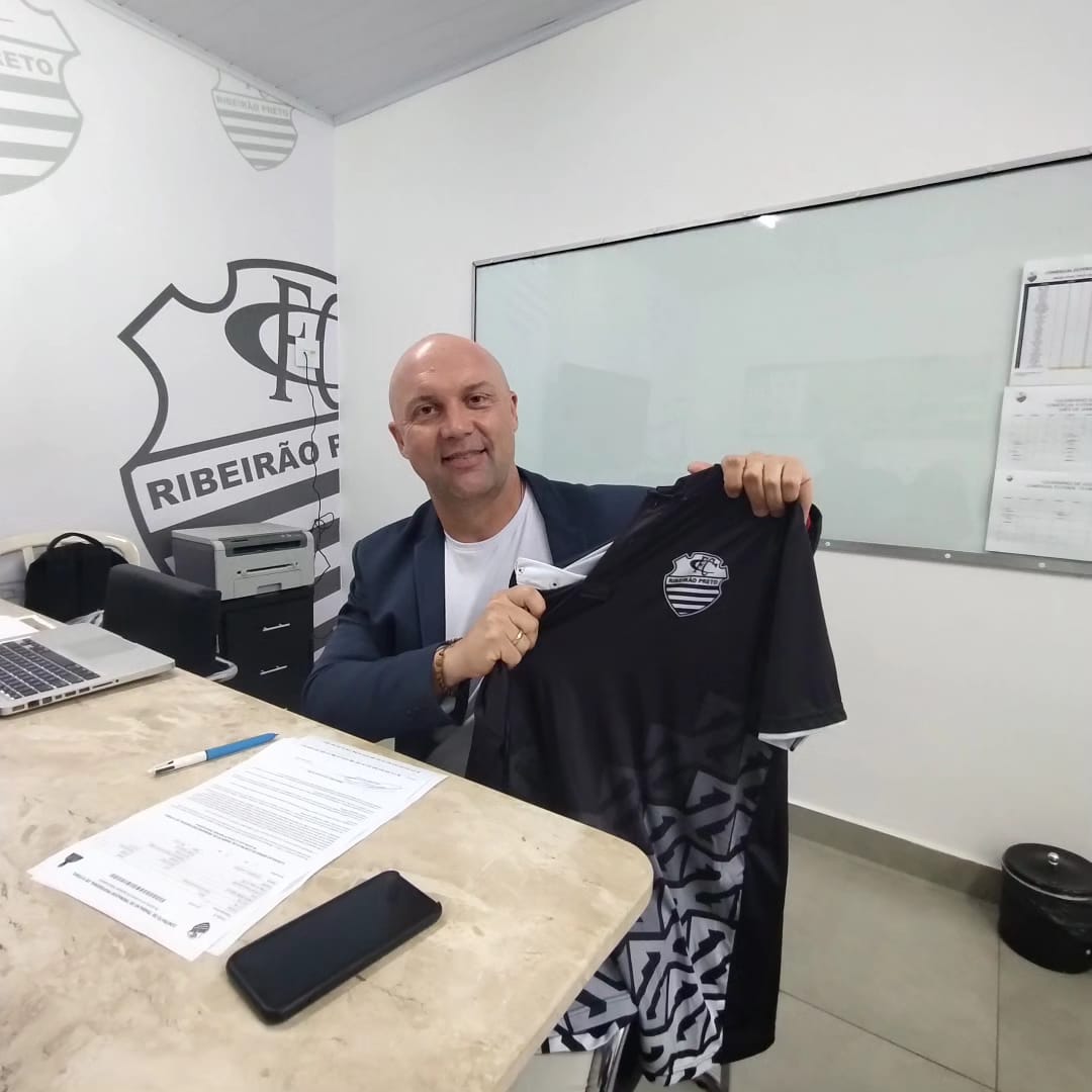 Ademir Fesan é o novo comandante comercialino