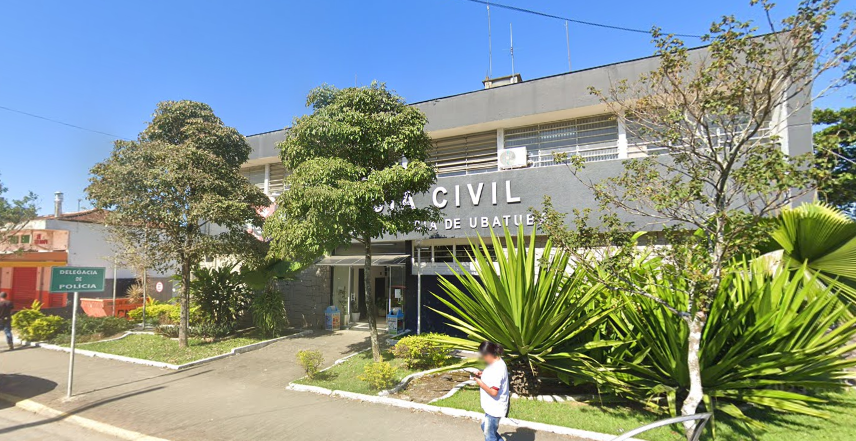 PM é agredida na cabeça com garrafa durante evento de carnaval em ubatuba