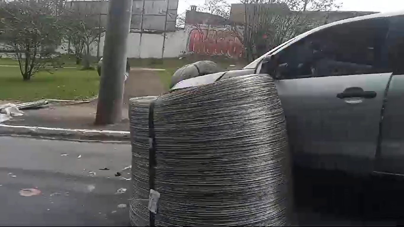 carga de caminhão ferro sjc