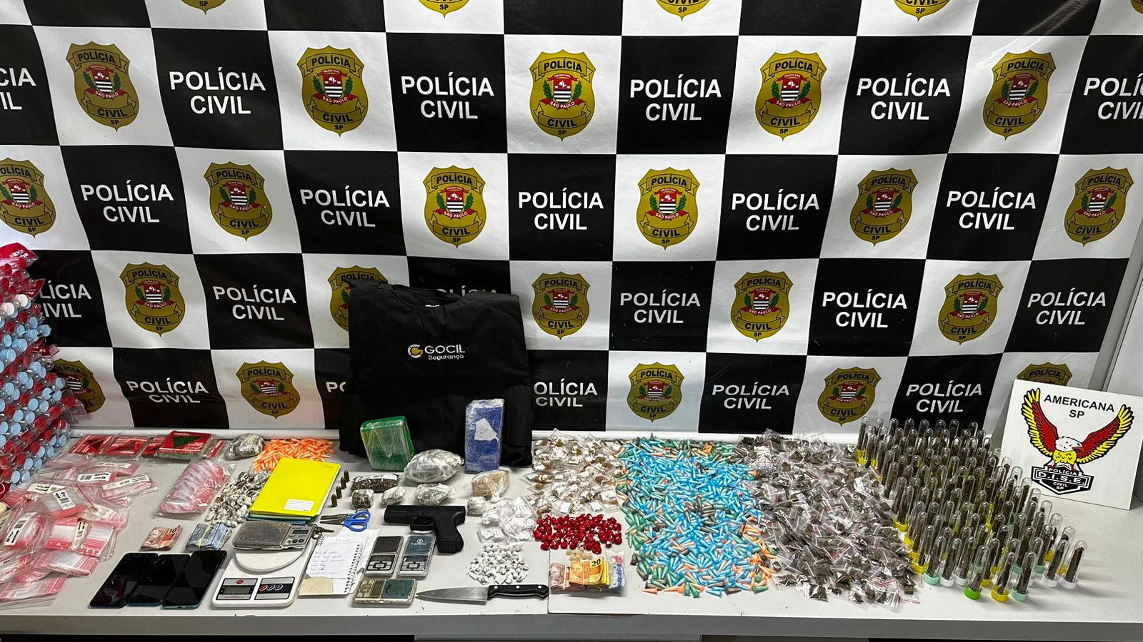 Casa de gerente do tráfico é alvo de busca e apreensão; mais de 5kg de drogas apreendidas