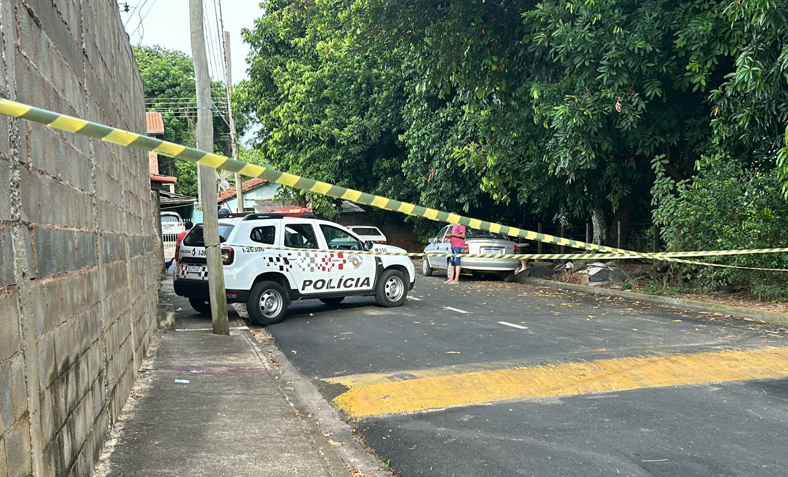 Mulher é baleada em tentativa de latrocínio na manhã desta quarta-feira, 7
