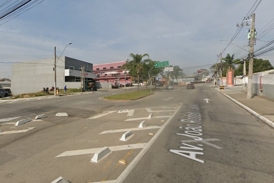 trecho da avenida é interditado em sjc