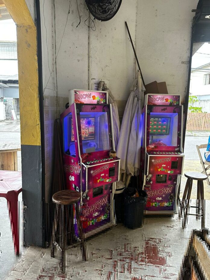 máquinas caça-níqueis apreendidas em caraguá