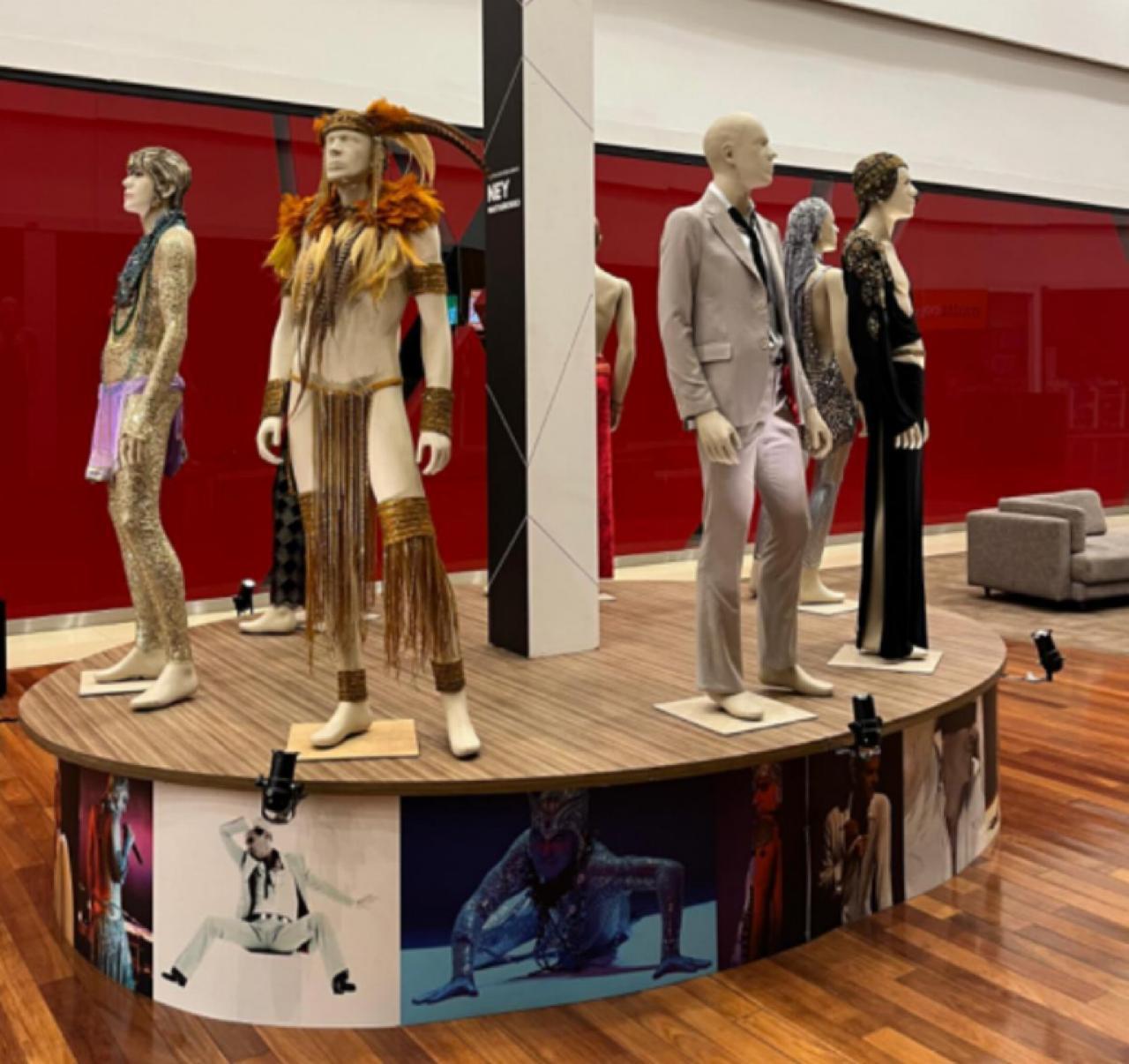 Ribeirão Preto recebe exposição com figurinos do cantor Ney Matogrosso THMais Você por