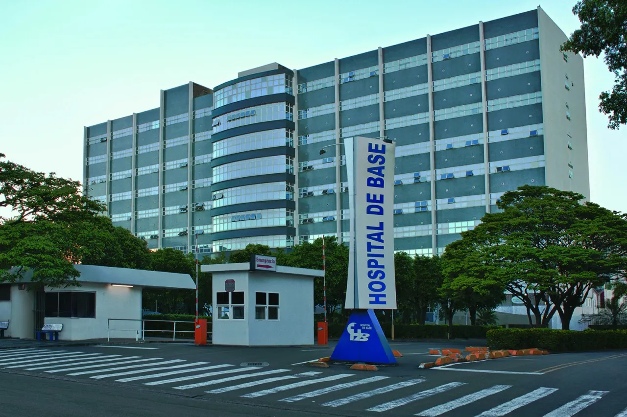 Servente de 49 anos morre no hospital após ser atropelado em rodovia