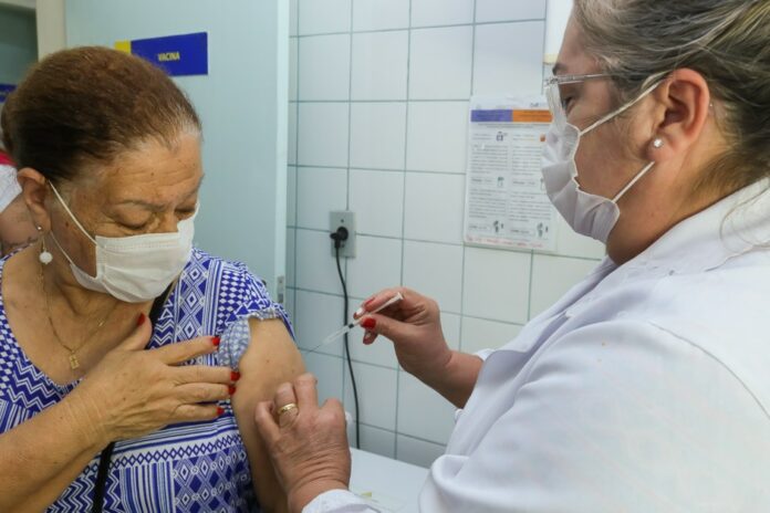 campanha de vacinação contra a gripe em sjc