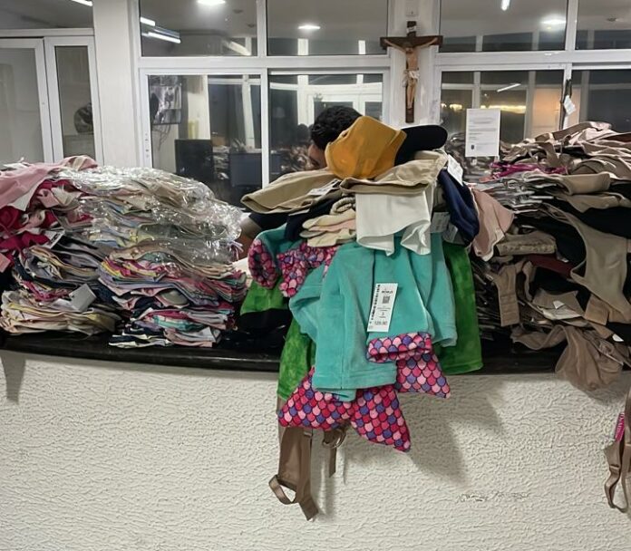 Quadrilha do RJ é presa em Indaiatuba com 600 peças de roupas furtadas de lojas de shopping 2 Quadrilha do RJ é presa em Indaiatuba com 600 peças de roupas furtadas de lojas de shopping