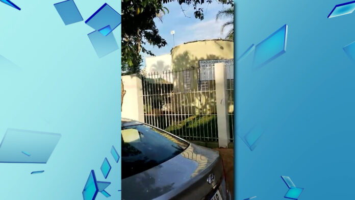 Segundo os pacientes que dependem dessa UBS do Jardim Santana a unidade mais próxima fica perto do centro da cidade. Segundo os pacientes que dependem dessa UBS do Jardim Santana a unidade mais próxima fica perto do centro da cidade.
