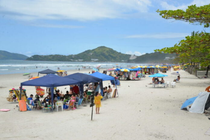 DSC_4198-scaled-e1668088897289-770x514 MPF pede que Ubatuba diminua as autorizações para ambulantes