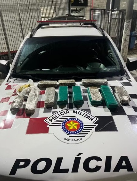 Dois homens são presos com saco de ração cheio de maconha em Taubaté