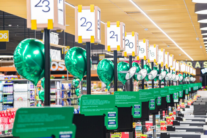 Rede de supermercados anuncia 'Feirão da Empregabilidade'