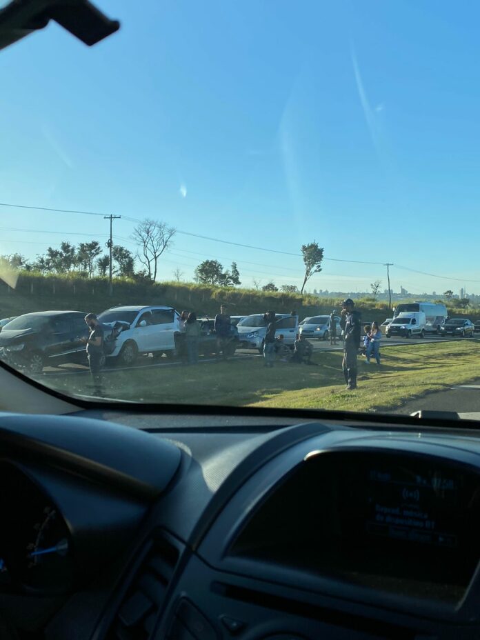 Novo engavetamento na Anhanguera envolve 8 veículos