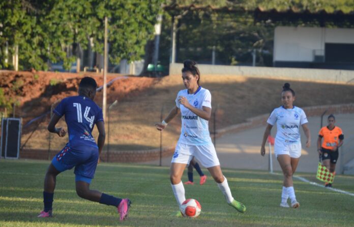 futebol feminino taubaté