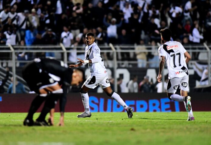Ponte Preta joga bem e vence Ceará em casa. Foto: Marcos Ribolli/PontePress