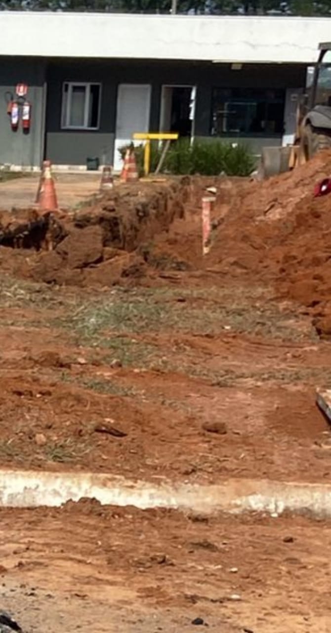 Outras duas pessoas foram resgatadas e levadas ao hospital