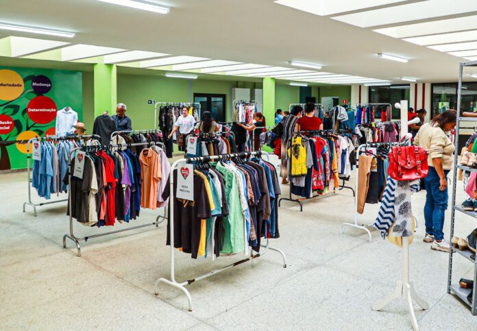 d8e355ba-8778-4327-91a3-d4f5ec2fec09