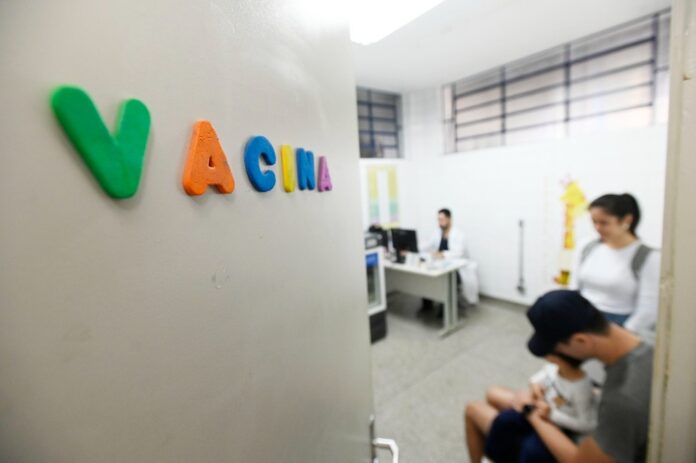 Município participa de mobilização para que Brasil busque a recertificação de país livre do sarampo. Ação marcada para sábado, 3, será direcionada às crianças de 6 meses a 4 anos.