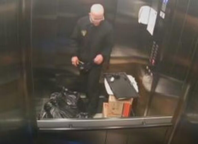 Polícia prende vigilante investigado por furto em prédio comercial de São José