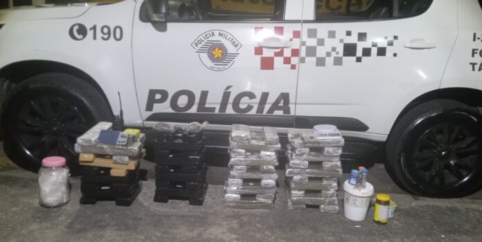 WhatsApp Image 2024-09-10 at 11.02.22 Polícia Militar prende traficante com malas de drogas em Guaratinguetá