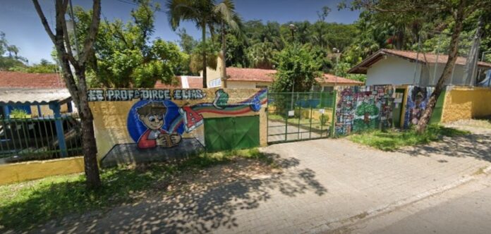 Professor é agredido por aluno em escola estadual de São José Professor é agredido por aluno em escola estadual de São José