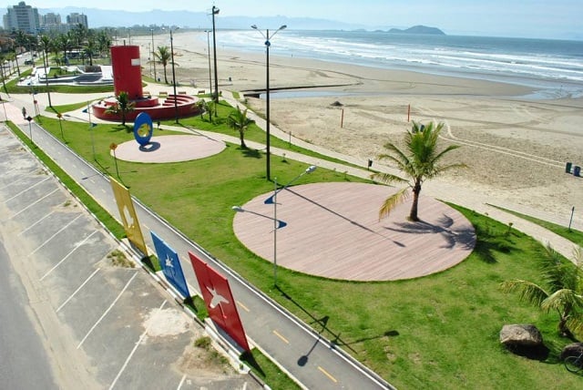 orla-praia-enseada-bertioga-sp
