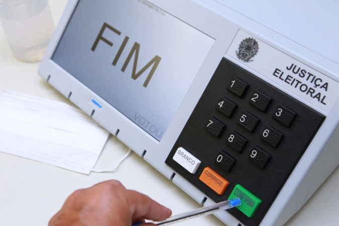 1_18_urna_eletronica-29026700