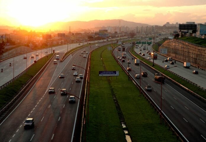 Rodovia-por-do-Sol-1536x1060