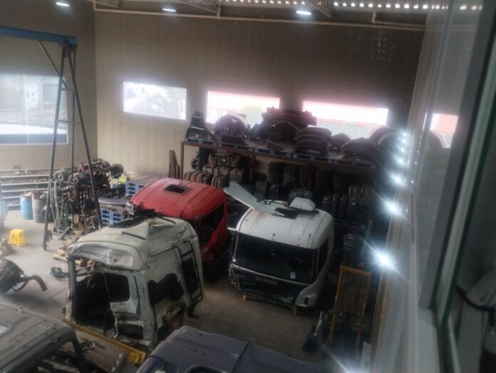 WhatsApp Image 2024-10-04 at 10.37.55 Polícia investiga suposto desmanche de caminhões no Jardim Eulina