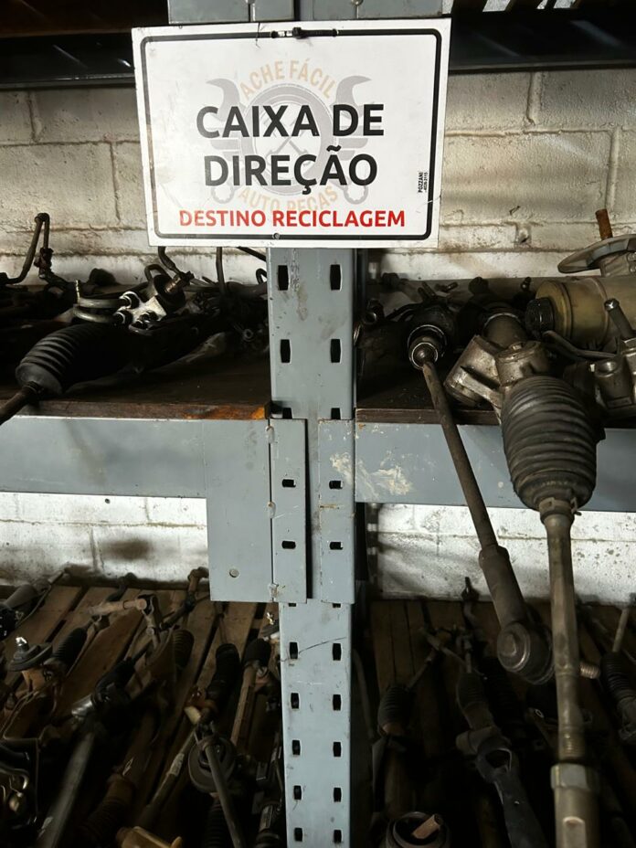 Peças que tinham venda proibida são encontradas em oficinas da região Peças que tinham venda proibida são encontradas em oficinas da região