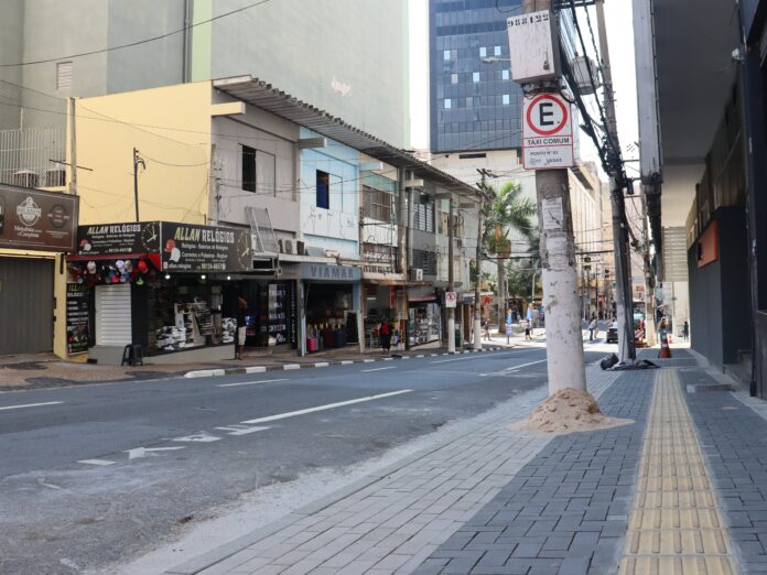 24 linhas de ônibus tem alteração de parada na José Paulino