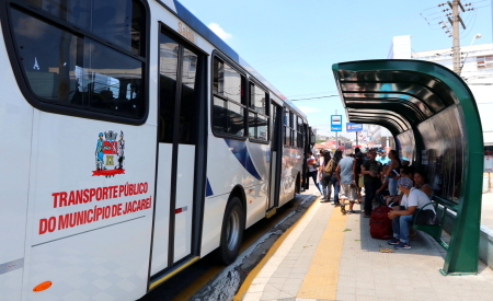 Câmara de Jacareí aprova projeto de lei que permite desembarque fora do ponto