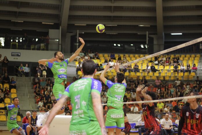 Superliga de Vôlei: São José inicia venda de ingressos para jogo contra o Praia Clube Superliga de Vôlei: São José inicia venda de ingressos para jogo contra o Praia Clube