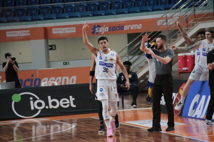 São José domina partida e derrota São Paulo pelo Novo Basquete Brasil