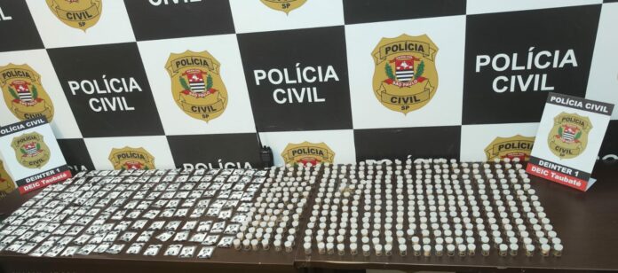 Homem é preso em operação contra o tráfico de drogas em Pindamonhangaba Homem é preso em operação contra o tráfico de drogas em Pindamonhangaba